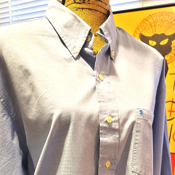 {Izod} Button Down Shirt, Size XL - Picture 1 of 9